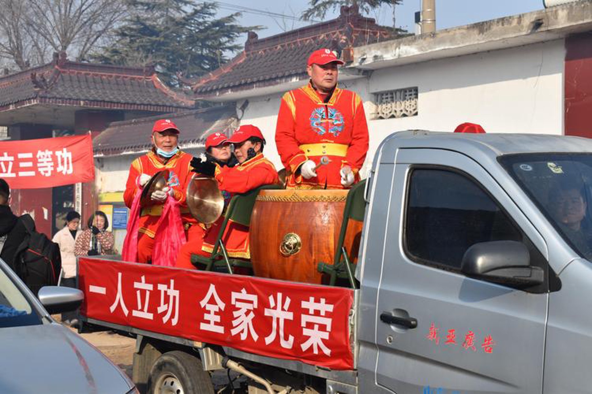 谭鑫宇网络